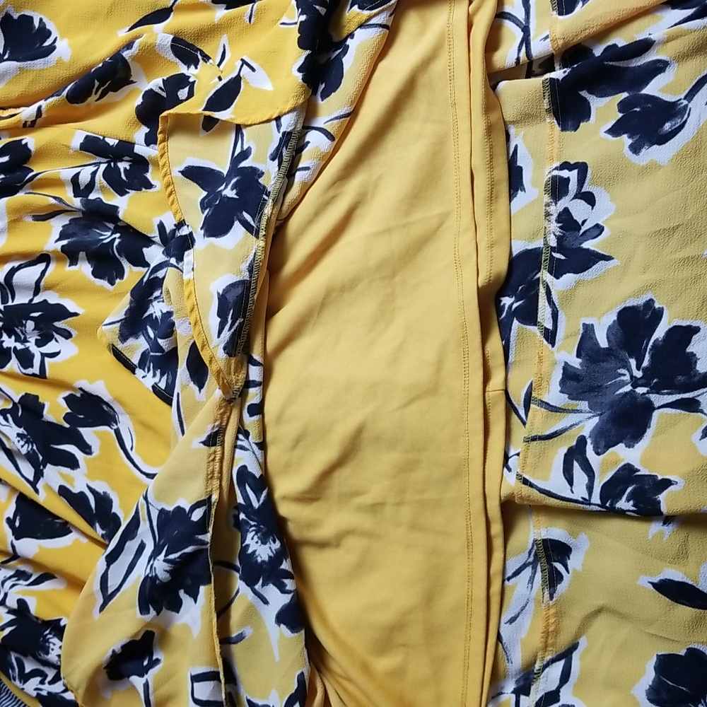 Lane Bryant BeautiCurve Crossover Midi Yellow And Black Floral Dress - Picture 9 of 10